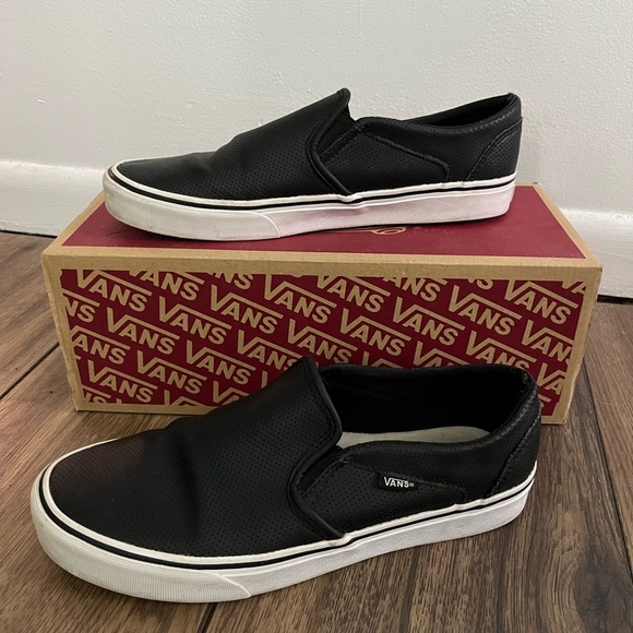 Slip on leather Vans - Picture 1 of 3